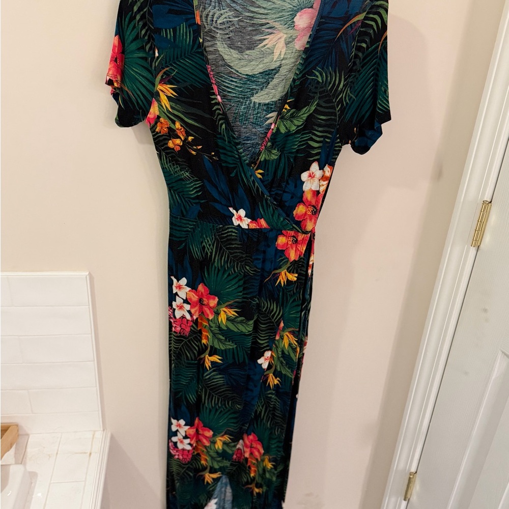 Popular Basics Green Leaf Print Dress